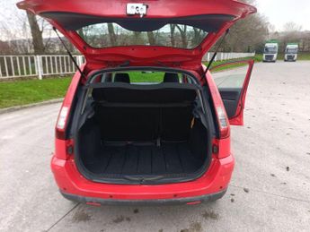 Ford Fusion 1.6 Zetec Climate 5dr