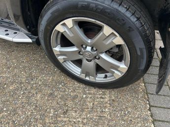 Toyota RAV4 2.2 D-CAT SR Auto 4WD Euro 5 5dr