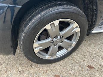 Toyota RAV4 2.2 D-CAT SR Auto 4WD Euro 5 5dr