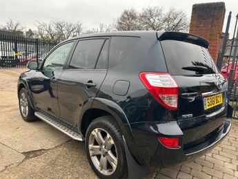 Toyota RAV4 2.2 D-CAT SR Auto 4WD Euro 5 5dr
