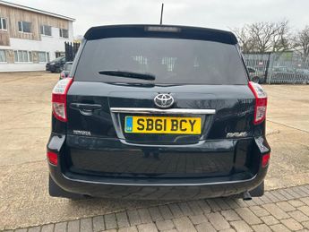 Toyota RAV4 2.2 D-CAT SR Auto 4WD Euro 5 5dr