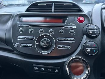 Honda Jazz 1.4 i-VTEC ES Plus CVT Euro 5 5dr