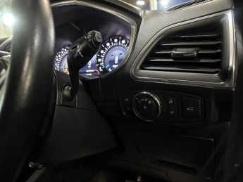 Ford S-Max 2.5h Duratec Titanium MPV 5dr Petrol Hybrid CVT Euro 6 (s/s) (19