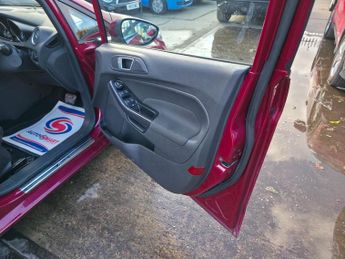 Ford Fiesta 1.0T EcoBoost Titanium X Powershift Euro 5 5dr