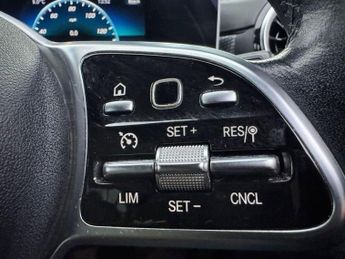 MERCEDES-BENZ A-CLASS 1.5 A180d Sport (Executive) Hatchback 5dr Diesel 7G-DCT Euro 6 (