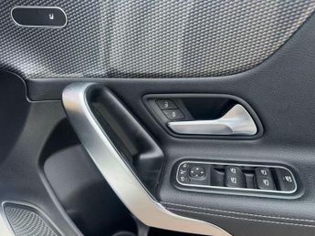 MERCEDES-BENZ A-CLASS 1.5 A180d Sport (Executive) Hatchback 5dr Diesel 7G-DCT Euro 6 (