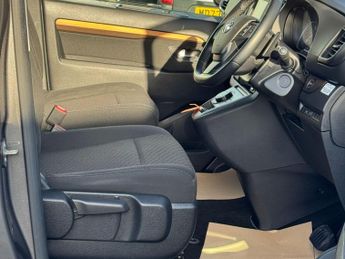 Toyota PROACE Verso 2.0D Family Medium MPV Auto MWB Euro 6 (s/s) 5dr (8 Seat)
