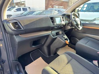 Toyota PROACE Verso 2.0D Family Medium MPV Auto MWB Euro 6 (s/s) 5dr (8 Seat)