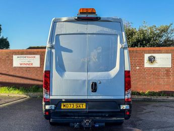 Iveco Daily 2.3D HPI 14V 35S 3520 HiMatic MWB H2 Euro 6 (s/s) 5dr