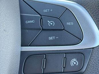 Iveco Daily 2.3D HPI 14V 35S 3520 HiMatic MWB H2 Euro 6 (s/s) 5dr