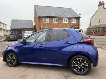 Toyota Yaris 1.5 VVT-h Design E-CVT Euro 6 (s/s) 5dr