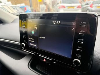 Toyota Yaris 1.5 VVT-h Design E-CVT Euro 6 (s/s) 5dr