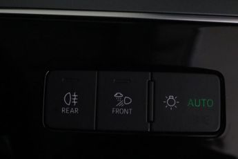 Audi e-tron 50 Technik Auto quattro 5dr 71.2kWh