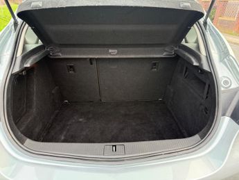 Vauxhall Astra 1.6 16v SRi Auto Euro 5 5dr