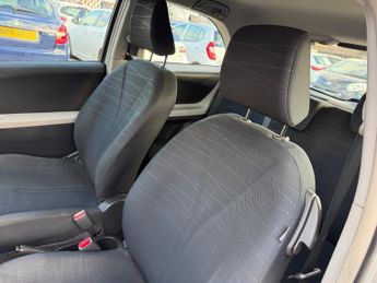 Toyota Yaris 1.3 VVT-i Zinc 3dr