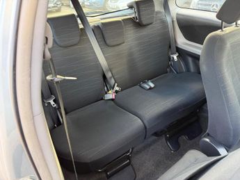 Toyota Yaris 1.3 VVT-i Zinc 3dr