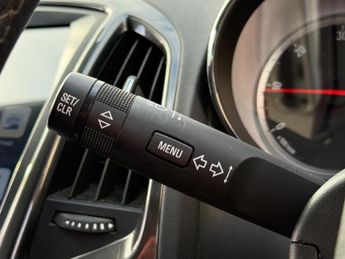 Vauxhall Astra 2.0 CDTi SE Sports Tourer Auto Euro 5 5dr