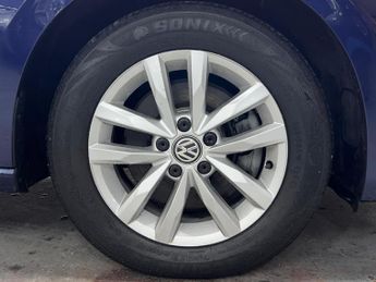 Volkswagen Touran 2.0 TDI BlueMotion Tech SE Family DSG Euro 6 (s/s) 5dr