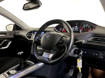 Peugeot 308 1.5 BlueHDi Allure Hatchback 5dr Diesel Manual Euro 6 (s/s) (130