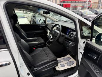 Honda Odyssey 2.0 Hybrid 7 Seats Auto