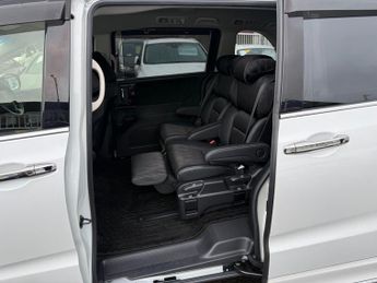 Honda Odyssey 2.0 Hybrid 7 Seats Auto