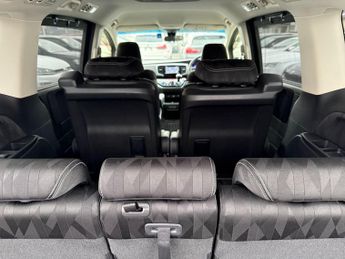 Honda Odyssey 2.0 Hybrid 7 Seats Auto
