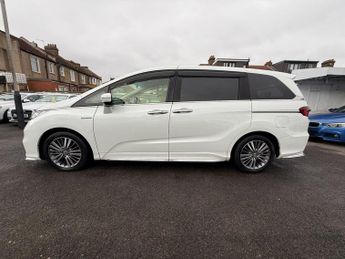 Honda Odyssey 2.0 Hybrid 7 Seats Auto