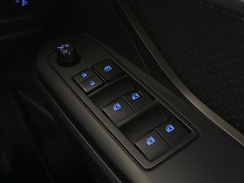 Toyota C-HR 1.8 VVT-h Icon CVT Euro 6 (s/s) 5dr