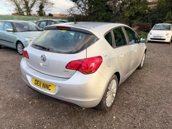 Vauxhall Astra 1.7 CDTi ecoFLEX Excite Euro 5 5dr