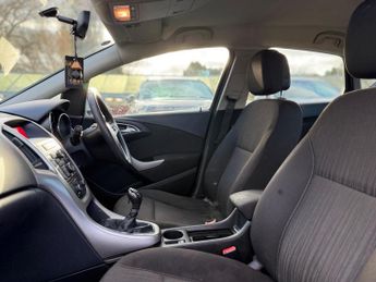 Vauxhall Astra 1.7 CDTi ecoFLEX Excite Euro 5 5dr