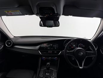 Alfa Romeo Giulia 2.0T Veloce Auto Euro 6 (s/s) 4dr