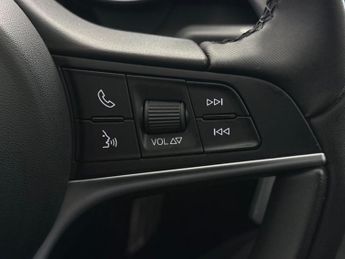 Alfa Romeo Giulia 2.0T Veloce Auto Euro 6 (s/s) 4dr