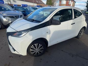 Toyota AYGO 1.0 VVT-i x Euro 5 3dr Euro 5
