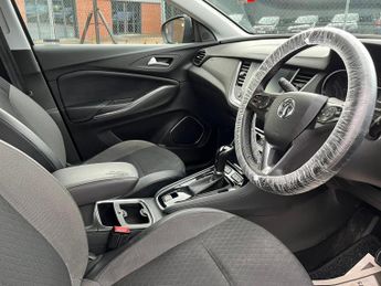 Vauxhall Grandland X 1.6 Turbo D BlueInjection Sport Nav Auto Euro 6 (s/s) 5dr