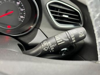 Vauxhall Grandland X 1.6 Turbo D BlueInjection Sport Nav Auto Euro 6 (s/s) 5dr