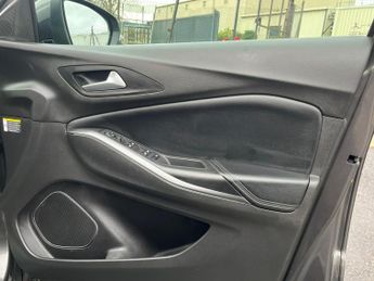 Vauxhall Grandland X 1.6 Turbo D BlueInjection Sport Nav Auto Euro 6 (s/s) 5dr