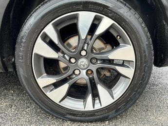 Vauxhall Grandland X 1.6 Turbo D BlueInjection Sport Nav Auto Euro 6 (s/s) 5dr