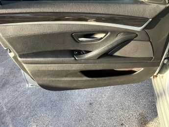 BMW 5 Series 2.0 520d Luxury Touring Auto Euro 6 (s/s) 5dr