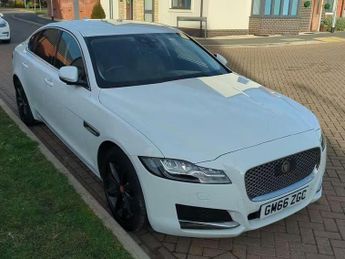 Jaguar XF 2.0d Portfolio Auto AWD Euro 6 (s/s) 4dr