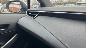 Toyota Corolla 1.8 VVT-h Icon Tech Touring Sports CVT Euro 6 (s/s) 5dr