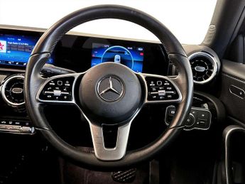 Mercedes-Benz A Class 2.0 A180d Sport Edition (Executive) Saloon 4dr Diesel 8G-DCT Eur