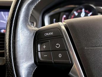 Volvo XC60 2.0 D4 R-Design Nav Euro 6 (s/s) 5dr