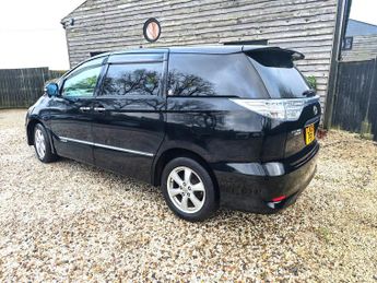 Toyota Estima 2.4 HYBRID-CARPLAY-7SEATS