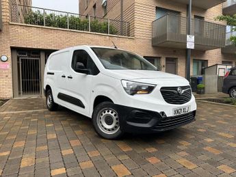 Vauxhall Combo 1.5 Turbo D 2300 Dynamic L2 H1 Euro 6 4dr