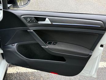 Volkswagen Golf 1.4 TSI 8.7kWh GTE DSG Euro 6 (s/s) 5dr