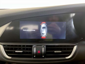 Alfa Romeo Giulia 2.0T Veloce Saloon 4dr Petrol Auto Euro 6 (s/s) (280 ps)