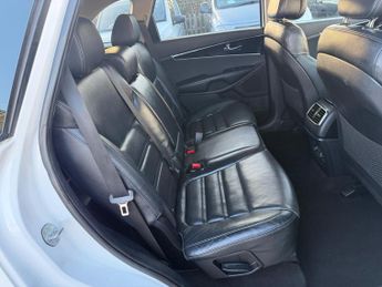 Kia Sorento 2.2 CRDi KX-2 Auto AWD Euro 6 (s/s) 5dr