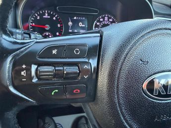 Kia Sorento 2.2 CRDi KX-2 Auto AWD Euro 6 (s/s) 5dr