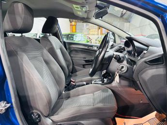 Ford Fiesta 1.0T EcoBoost Zetec Powershift Euro 6 5dr