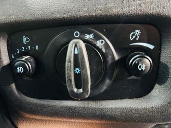 Ford Fiesta 1.0T EcoBoost Zetec Powershift Euro 6 5dr